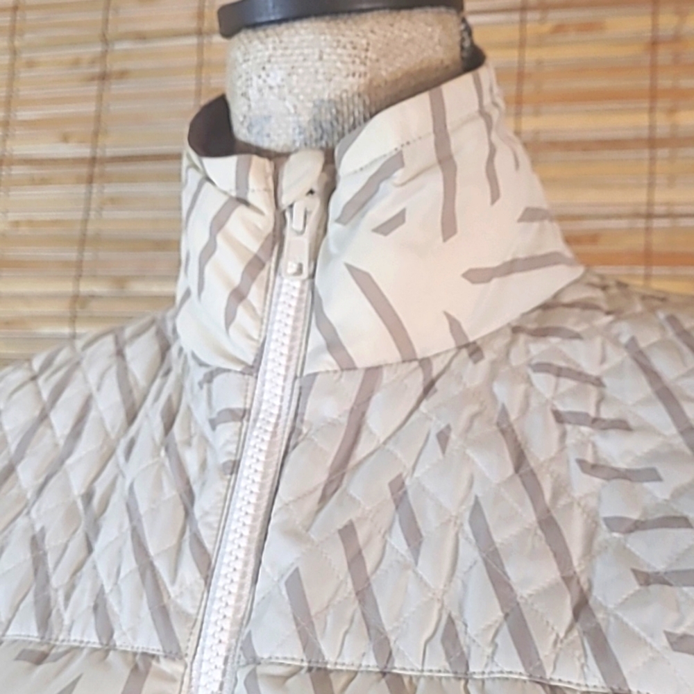Carve Designs Low Profile Quilted Puffer - Picture 5 of 13